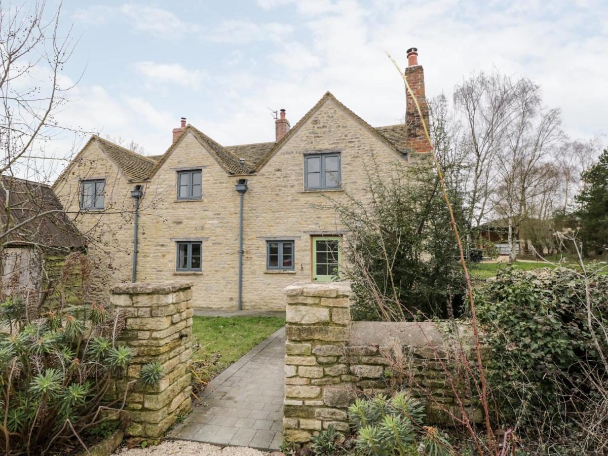 High Cogges Farm Holiday Cottages Witney Zewnętrze zdjęcie